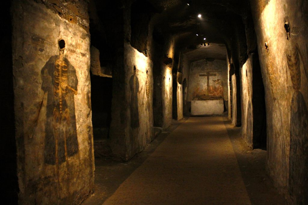Catacombs of San Gaudioso: Guided Tour