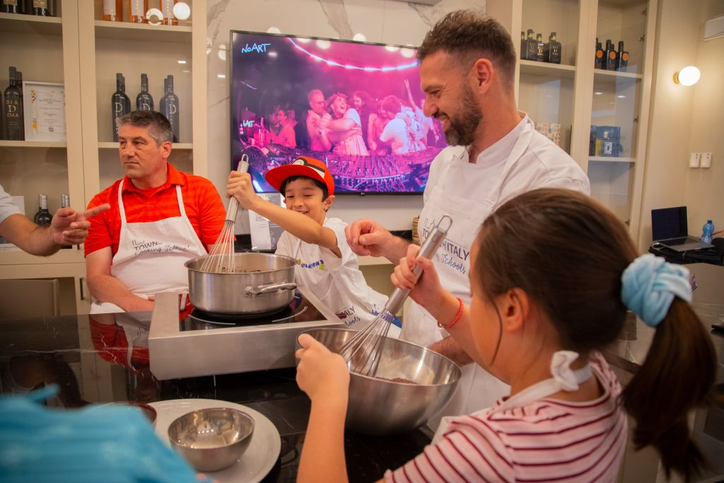 Italian Cooking Class: Pizza & Gelato Making