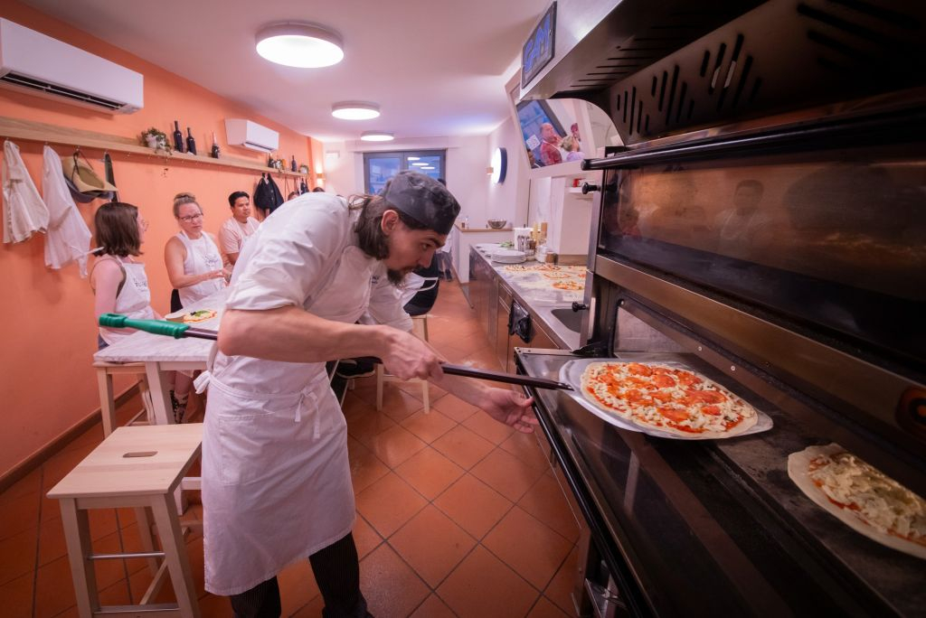Clase de cocina italiana: Elaboración de Pizza y Gelato