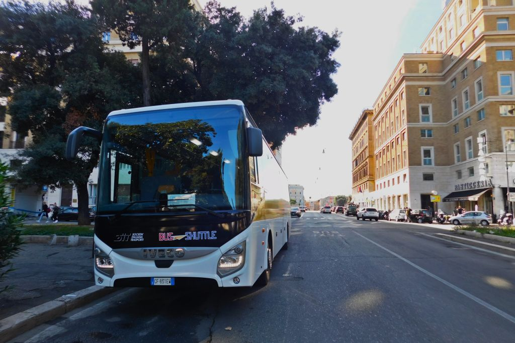 Civitavecchia: Bus navetta da/per Roma
