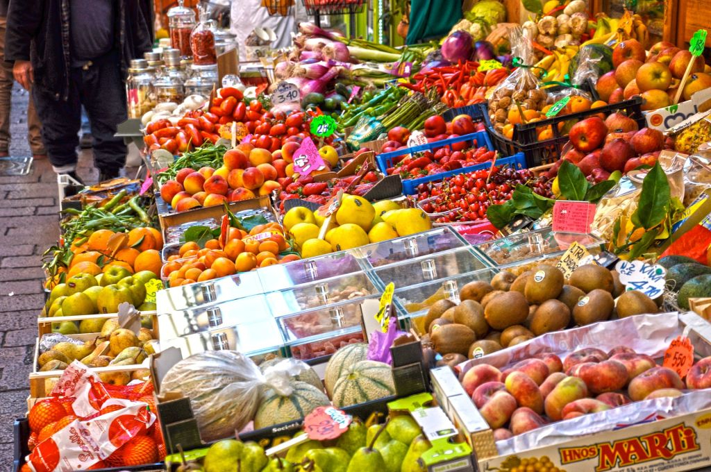 Bologna: Market Tasting Tour + Audio Guide