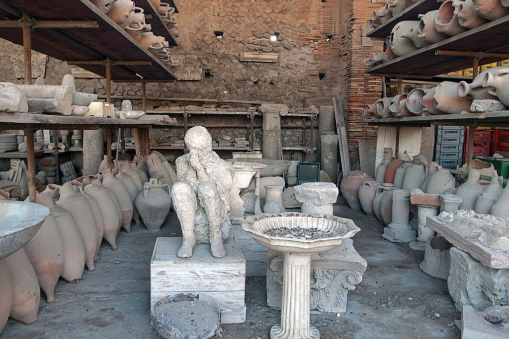 Vesuvius & Pompei: Skip The Line Ticket + Audioguide + Roundtrip From Naples