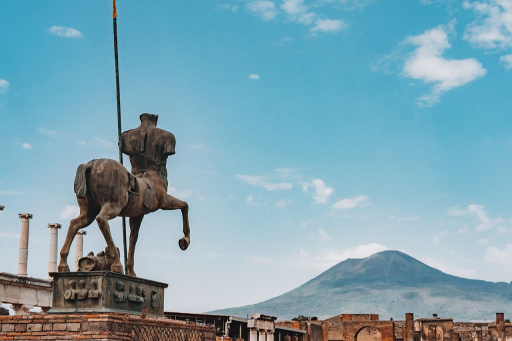Vesuvius & Pompei: Skip The Line Ticket + Audioguide + Roundtrip From Naples
