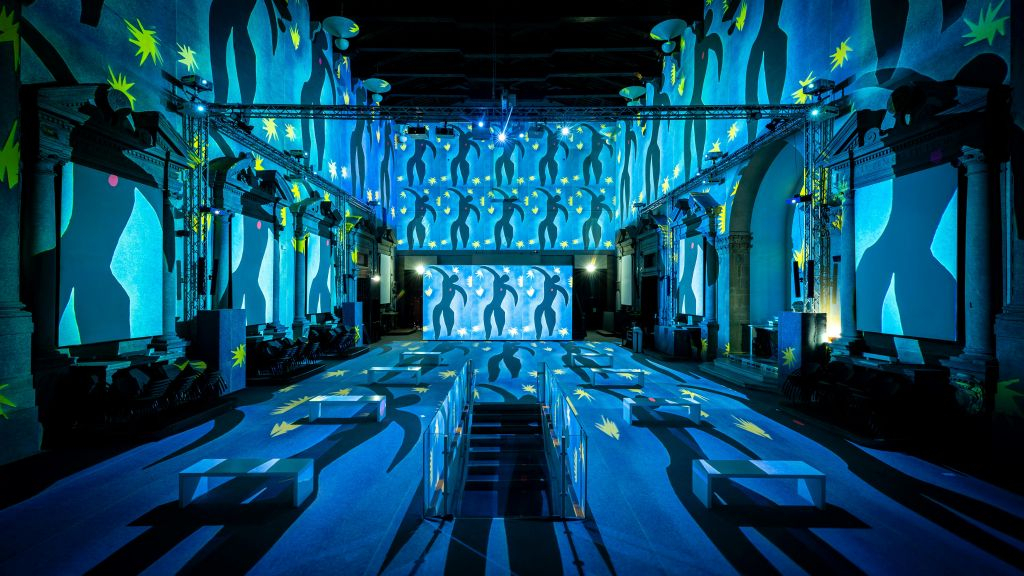 Cathedral of the Image: Inside Van Gogh Exhibition