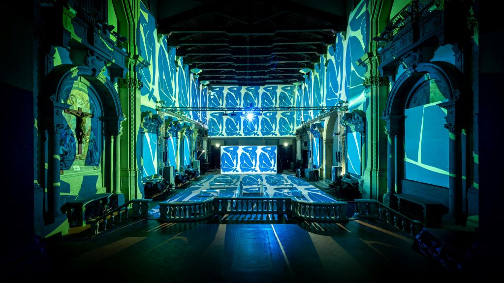 Cathedral of the Image: Inside Van Gogh Exhibition