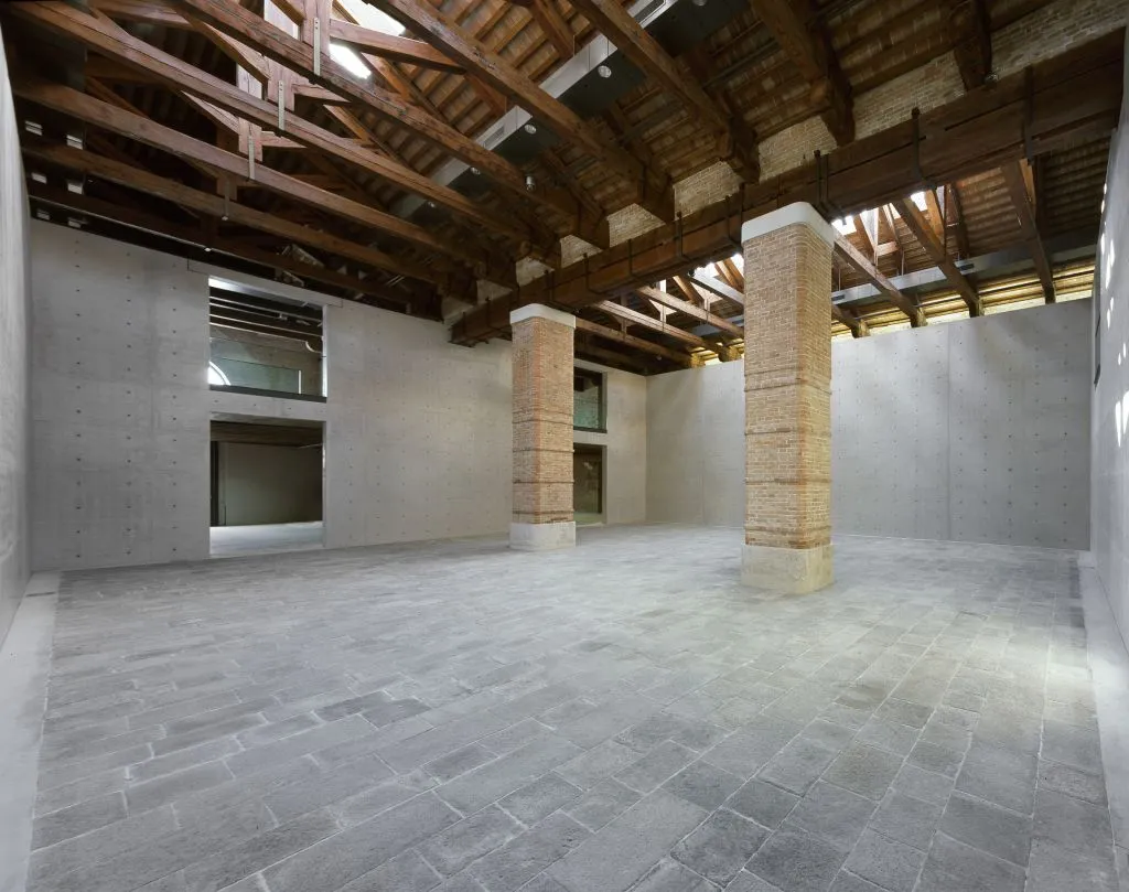 Palazzo Grassi & Punta Della Dogana
