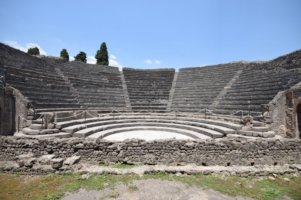 Pompeii: Entrance + Roundtrip Transport from Rome
