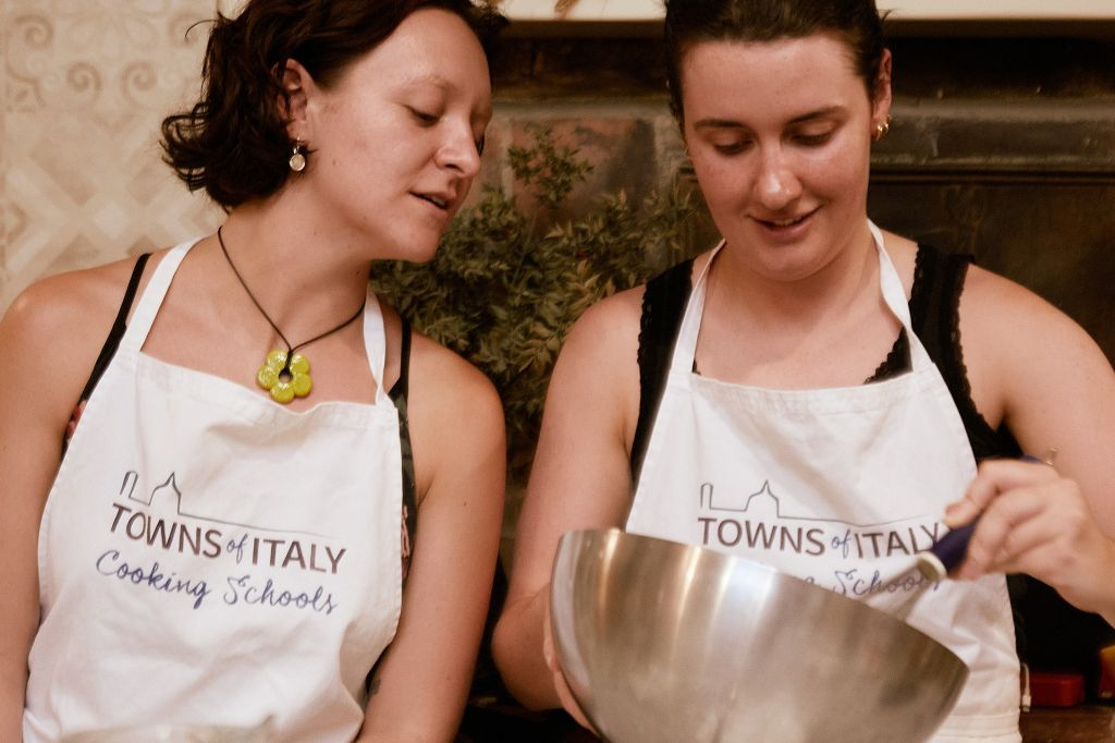 Florence: Pasta & Gelato Cooking Class