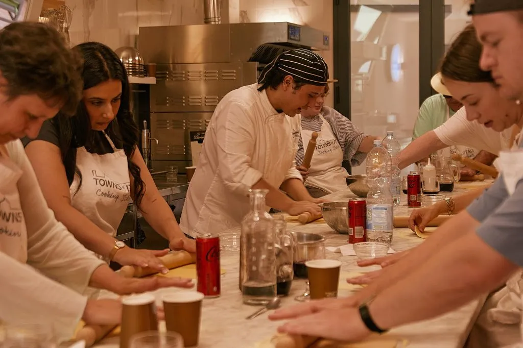 Florence: Pasta & Gelato Cooking Class