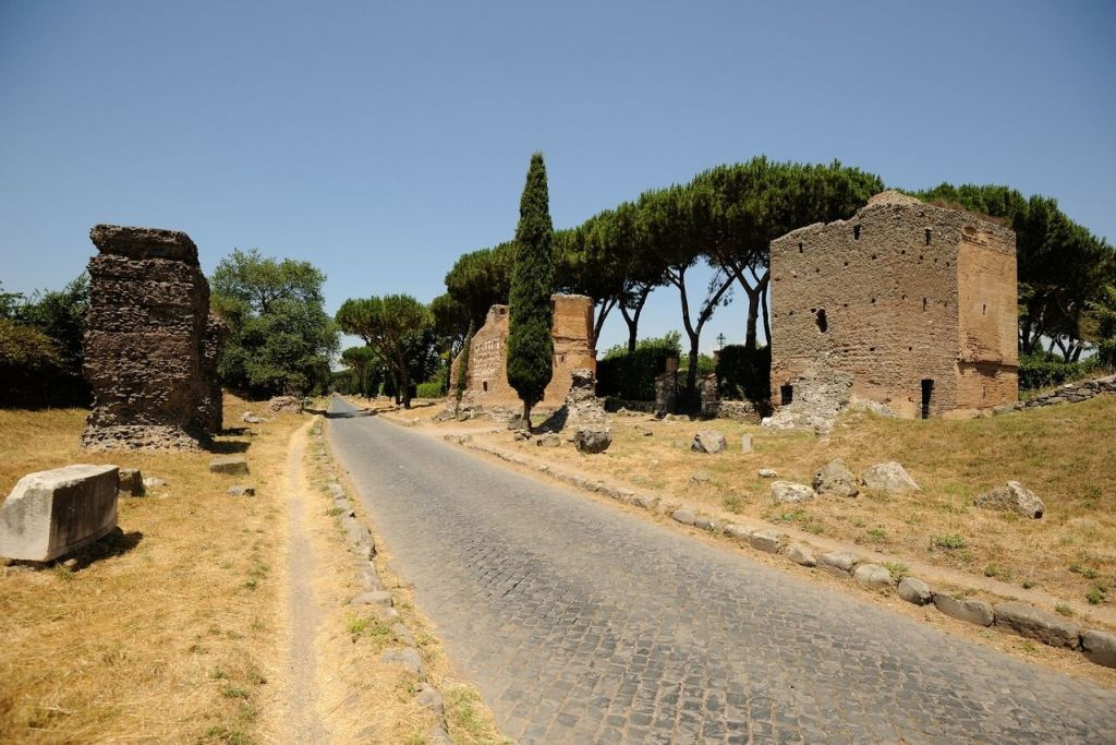 Rome: Catacombs and Capuchin Crypt Guided Tour + Transfer