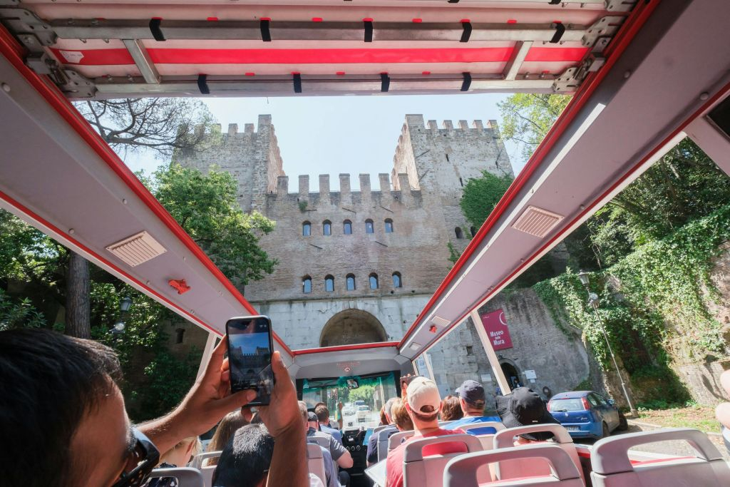 Rome : Visite guidée des catacombes et de la crypte des capucins + transfert