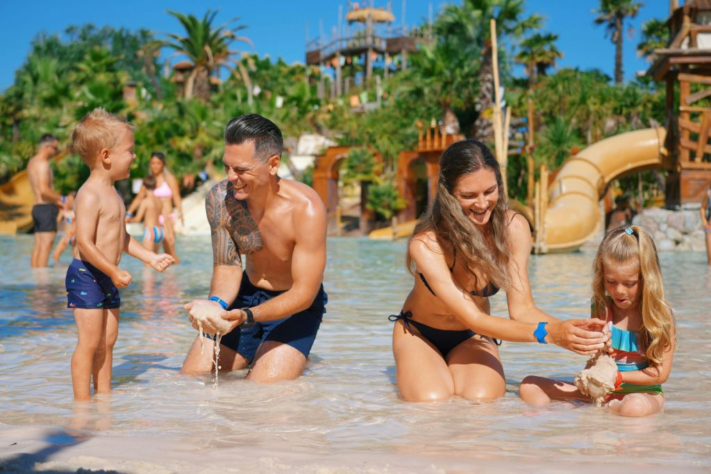 Caribe Bay: Entry Ticket