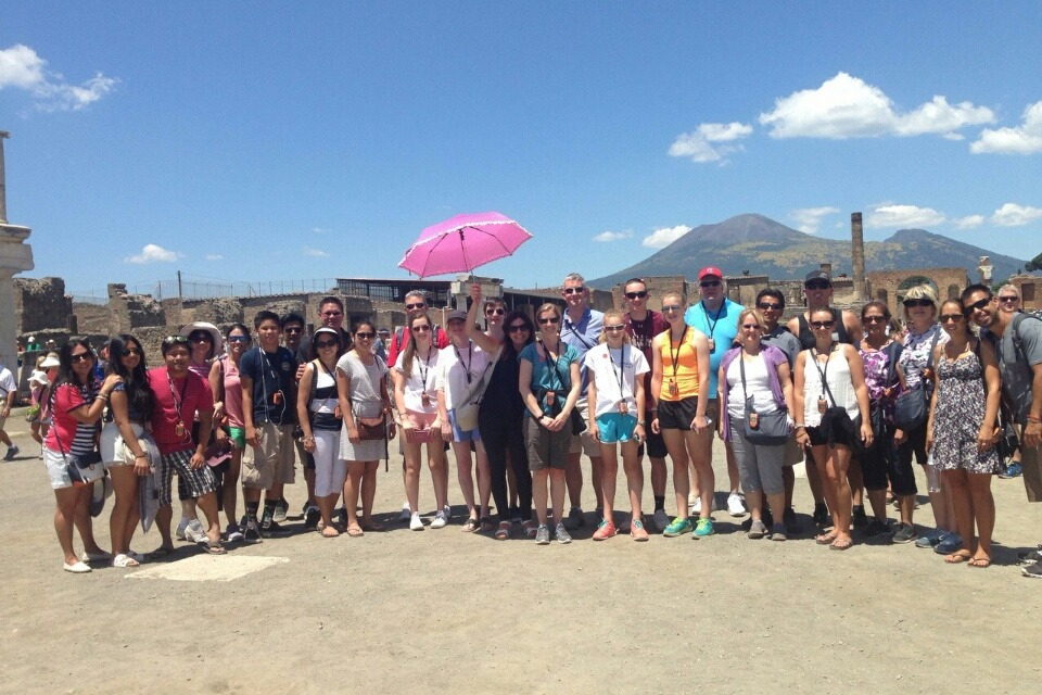 Pompei: Skip The Line Guided Tour + Lunch + Roundtrip From Rome
