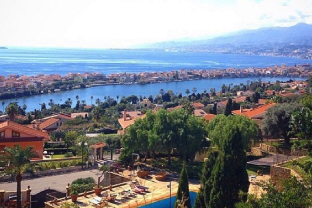 Traslado de ida y vuelta de Messina a Taormina