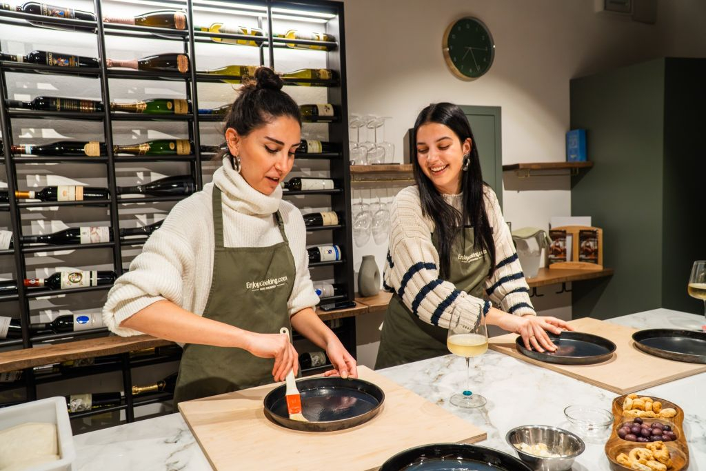 Rome: Pizza, Supplì & Gelato Masterclass + Unlimited Wine