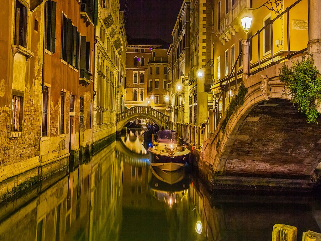 Venice: Ghost & Mysteries Walking Tour
