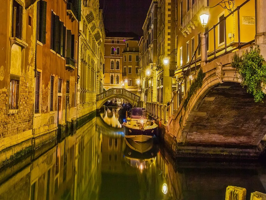 Venice: Ghost & Mysteries Walking Tour