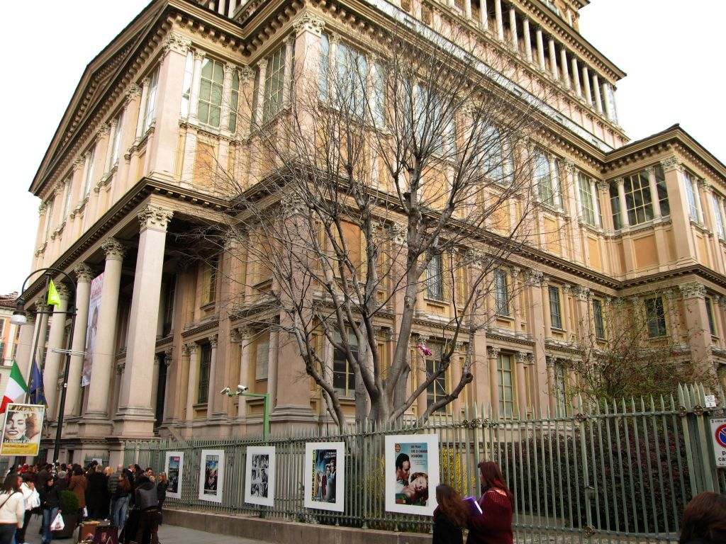 Turin: The National Museum of Cinema Skip the Line + Hop-on Hop-off Bus Tour