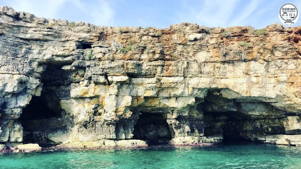 Polignano a Mare: Tour in Barca di un'Ora e Mezza