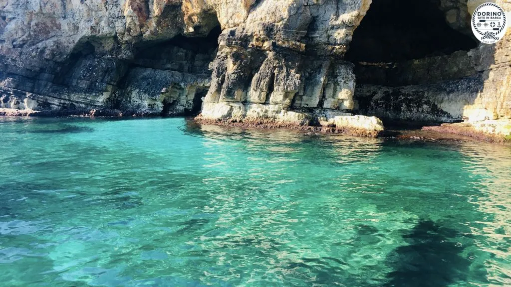 Polignano a Mare: Tour in Barca di un'Ora e Mezza