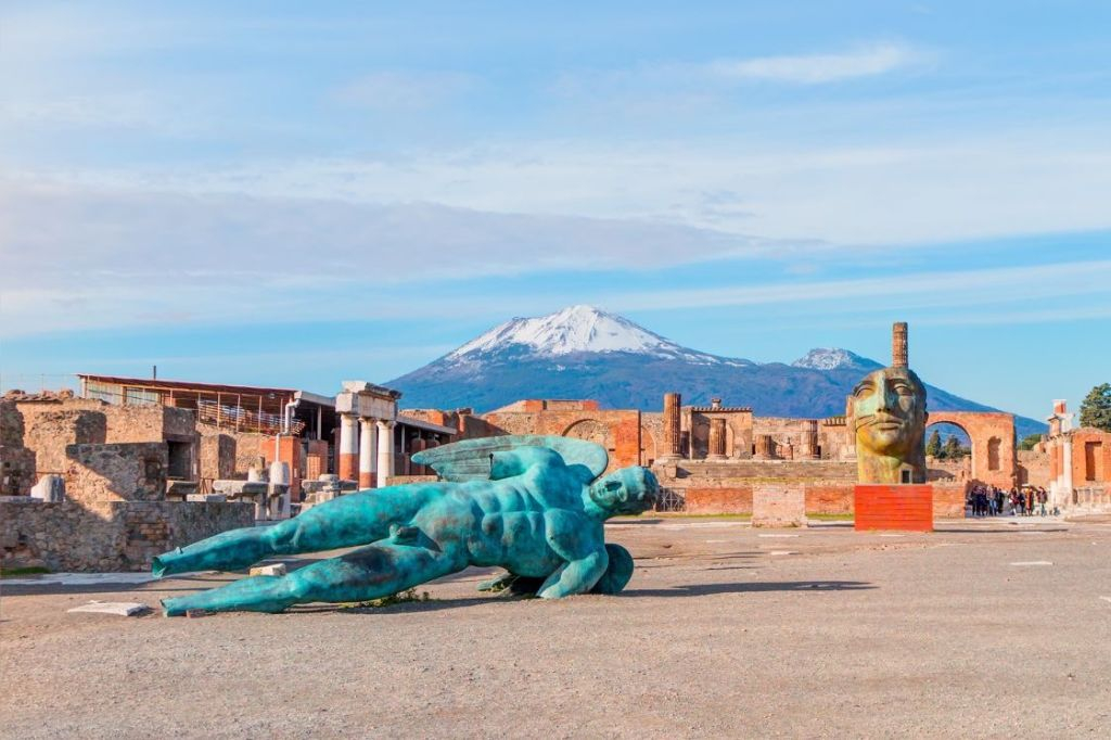 Pompeii: Guided Day Trip from Rome by High Speed Train + Lunch