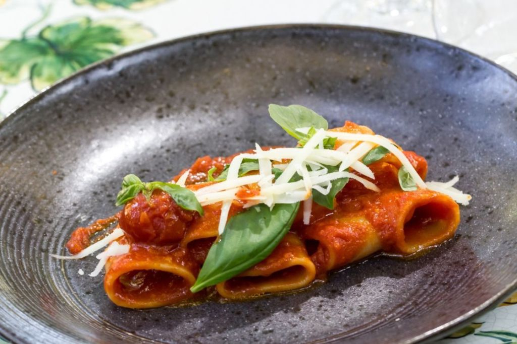 Pompeii: Guided Day Trip from Rome by High Speed Train + Lunch