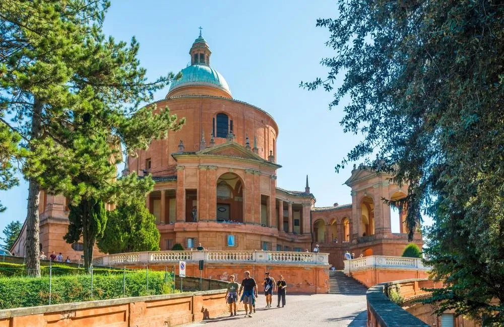 San Luca Express e degustazione locale