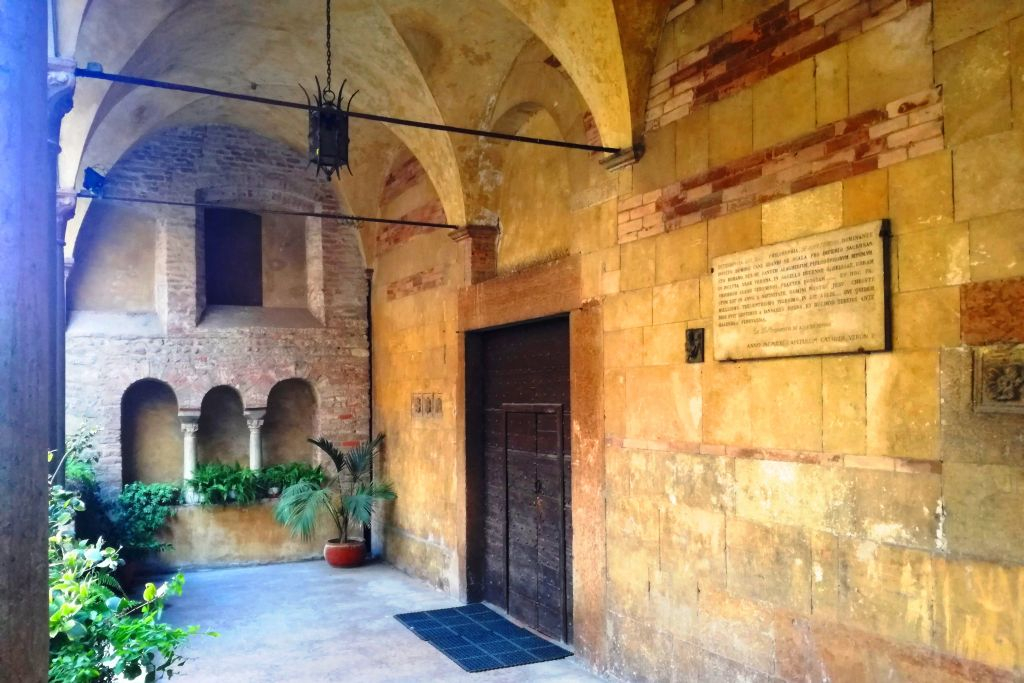 Passeio a pé guiado por Verona: História e Gemas Ocultas
