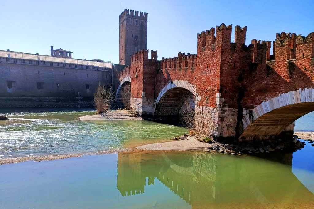 Passeio a pé guiado por Verona: História e Gemas Ocultas