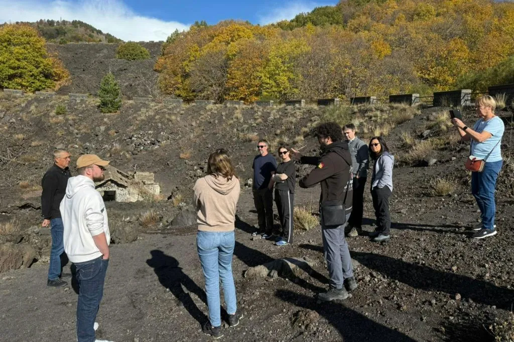 Catania: Tour mattutino in jeep dell'Etna