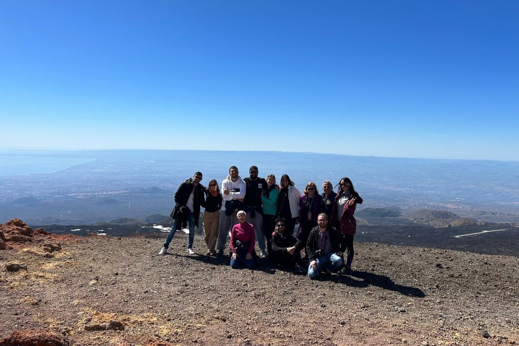 Catania: Tour mattutino in jeep dell'Etna