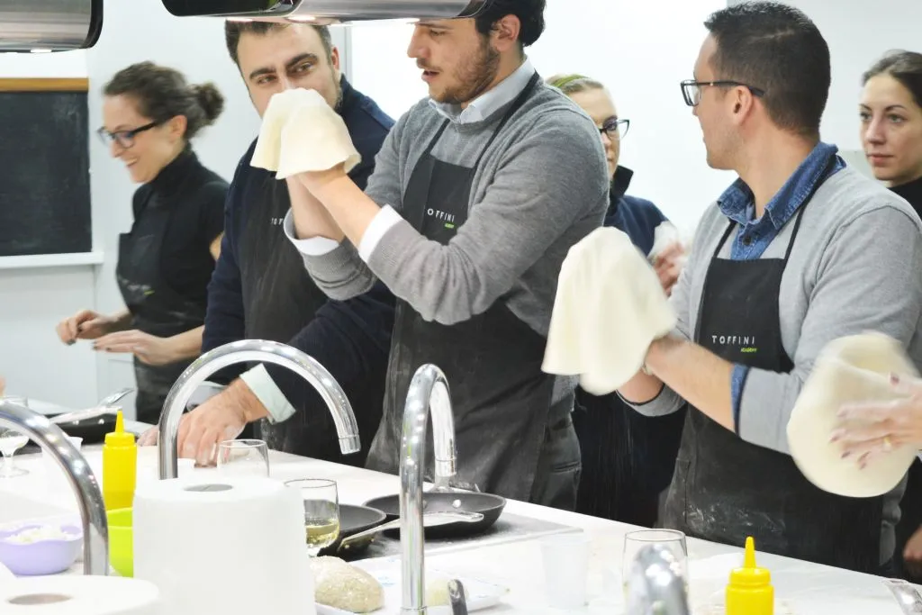 Naples: Pizza Cooking Class