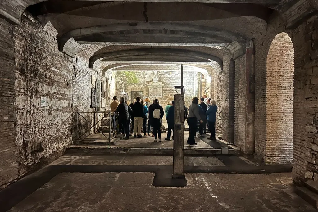 Basilica San Clemente: Underground Guided Tour