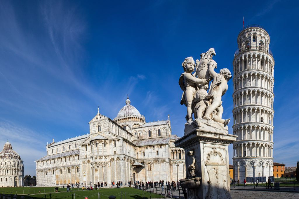 Pisa, San Gimigniano, and Siena: Day Trip from Florence with Lunch and Tasting