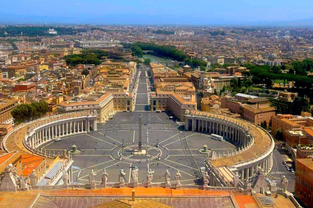 Basilique Saint-Pierre : Visite guidée + Accès aux Grottes du Vatican