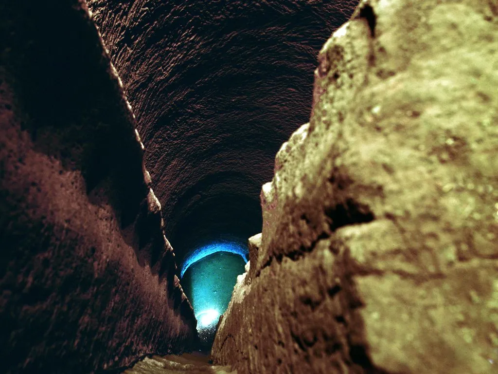 Sistema di Grotte del Pozzo della Cava