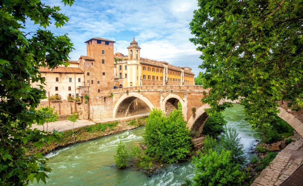 Roma: Visita a pie, Crucero por el Tíber + Degustación gastronómica en el Trastevere