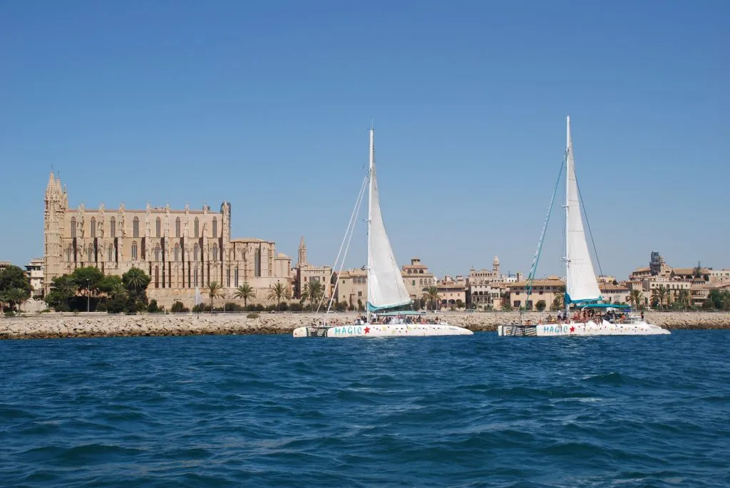 Magic Catamarans - Excursiones en catamarán por Mallorca