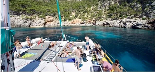 Magic Catamarans - Excursiones en catamarán por Mallorca