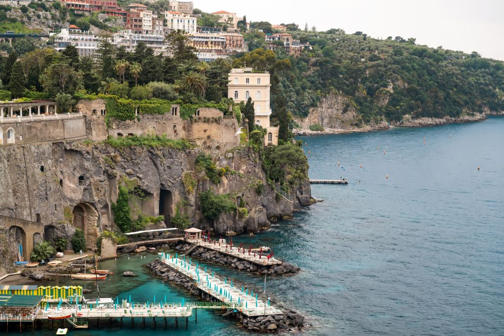Shuttle from Naples Airport to Sorrento and the Sorrento Peninsula