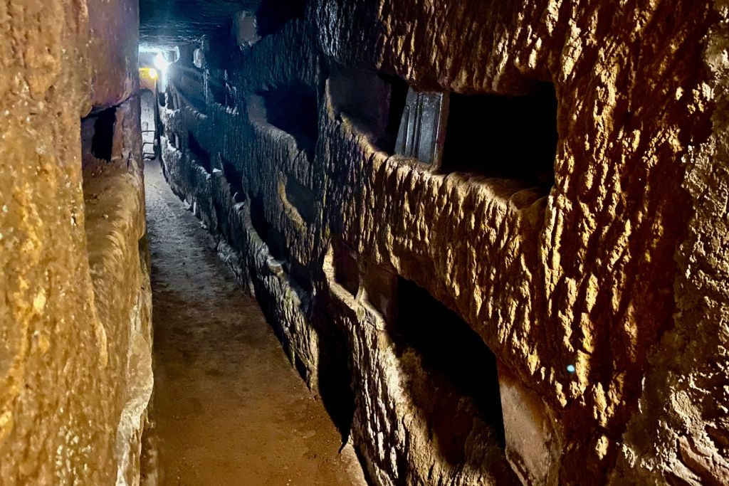 Catacombe romane: Tour guidato espresso per piccoli gruppi con trasferimento
