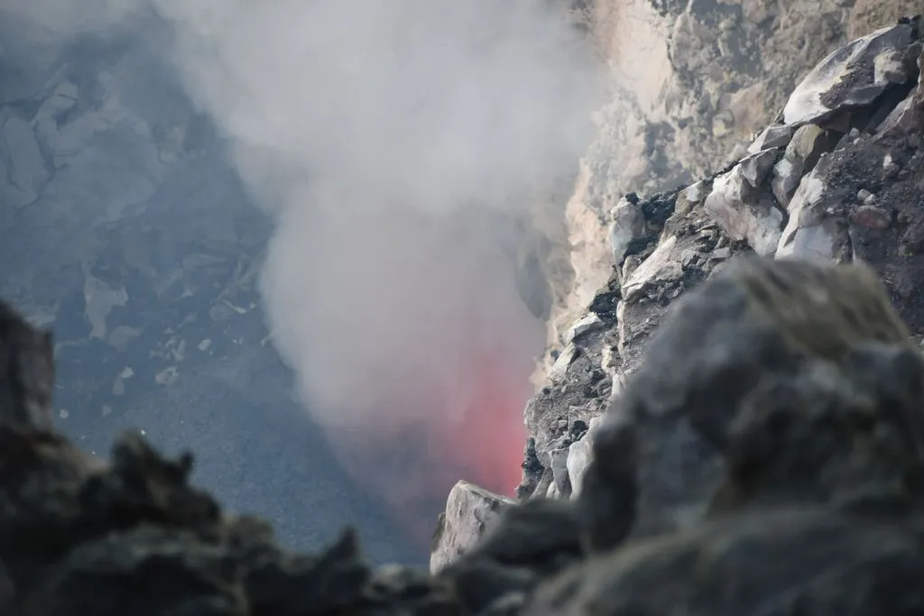 L'Etna: Trekking ai Crateri Sommitali dal Versante Nord
