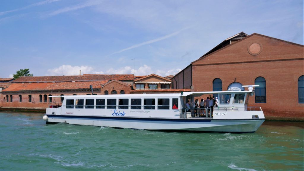 Murano Glass Factory with transportation