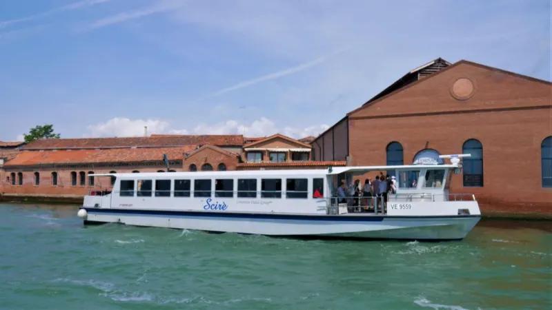 Fabbrica del Vetro di Murano con trasporto