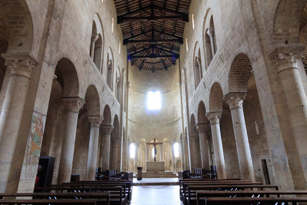 Abbazia di Sant'Antimo: Salta la fila