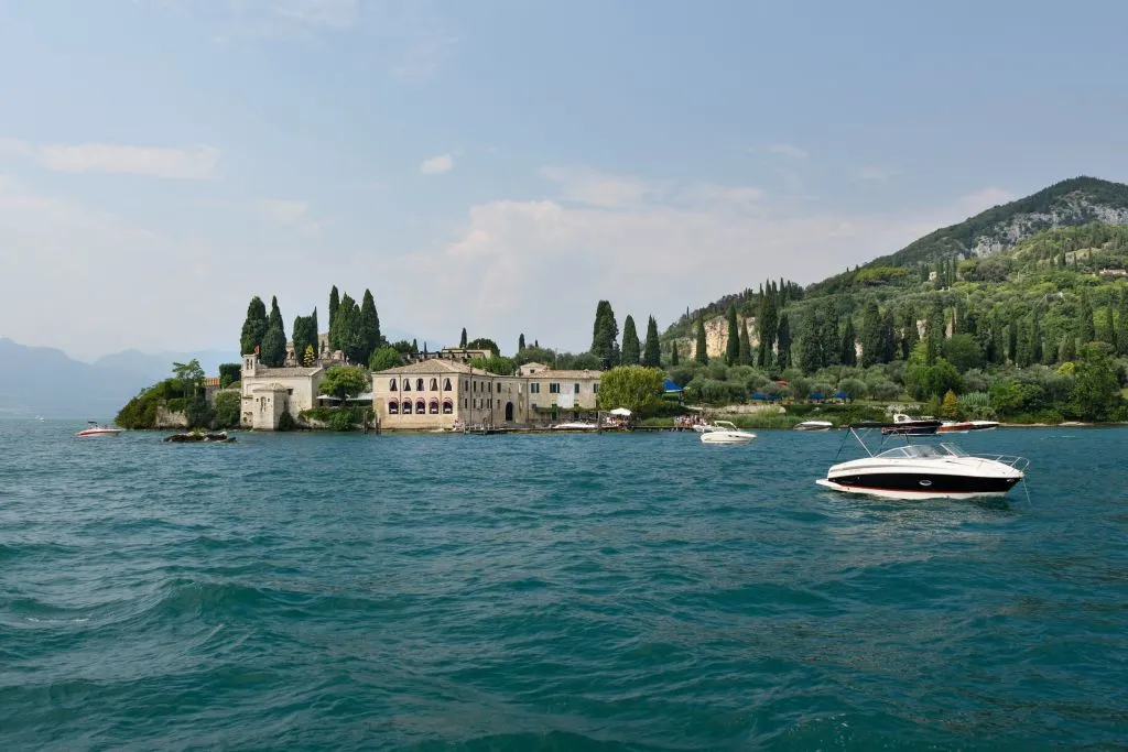 Lago di Garda: tour storico in barca da Peschiera del Garda
