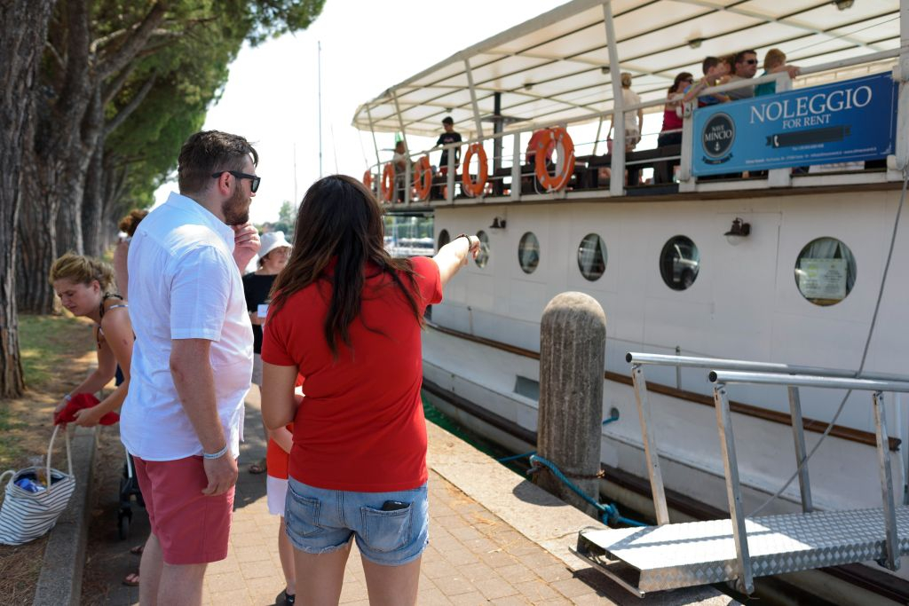 Lake Garda: Historic Boat Tour from Peschiera del Garda