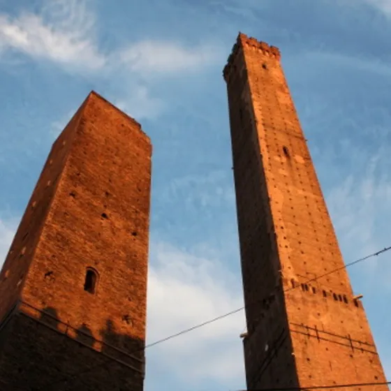 Torre degli Asinelli + Degustazione