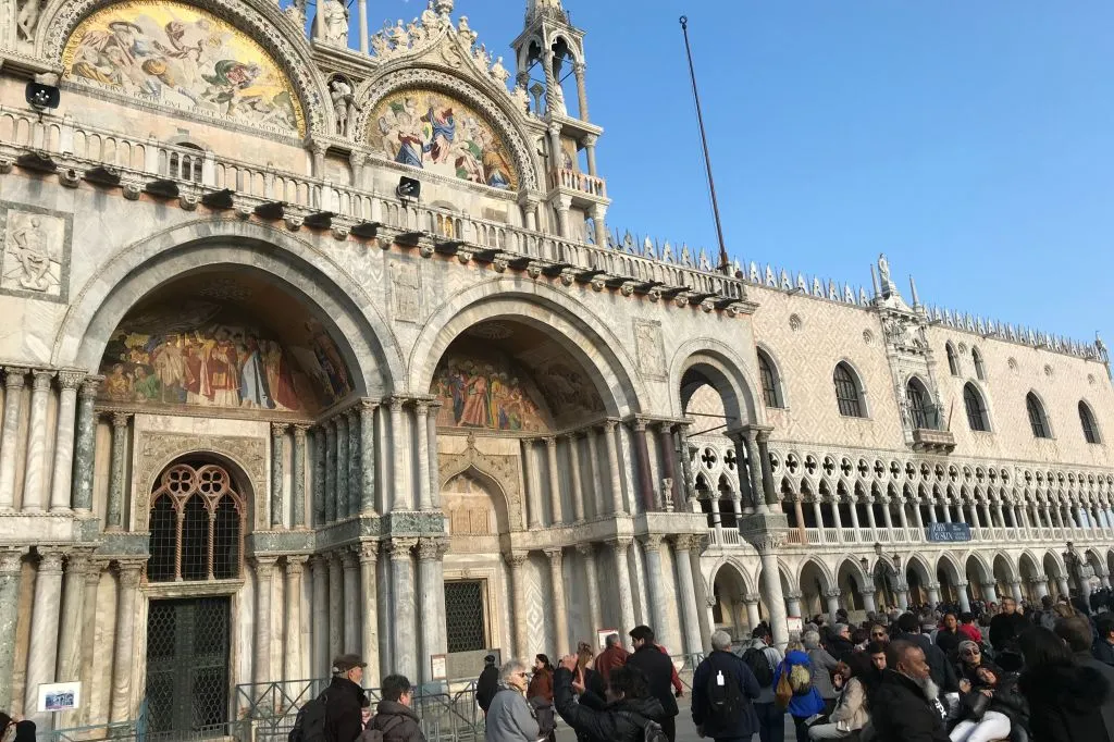 Esperienza a Venezia: Gita guidata di un giorno intero dal Lago di Garda