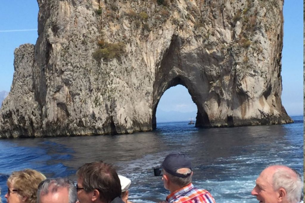 Capri Island & Blue Grotto: Small Group Guided Tour + Roundtrip from Naples
